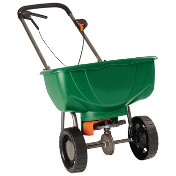 How To Apply Lawn Fertilizer - DIY Fertilizating Tips