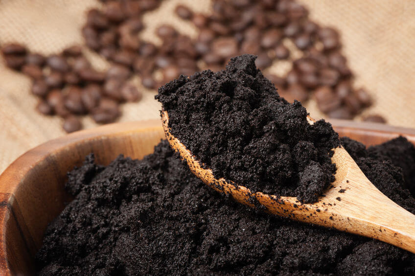 Use Coffee Grounds in Garden - Composting with Coffee Grounds
