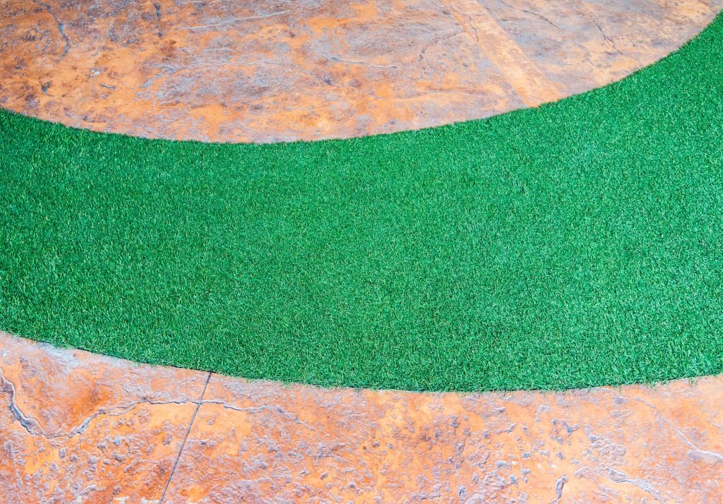 Artificial Turf Vs. Natural Grass – What Is Best for You?